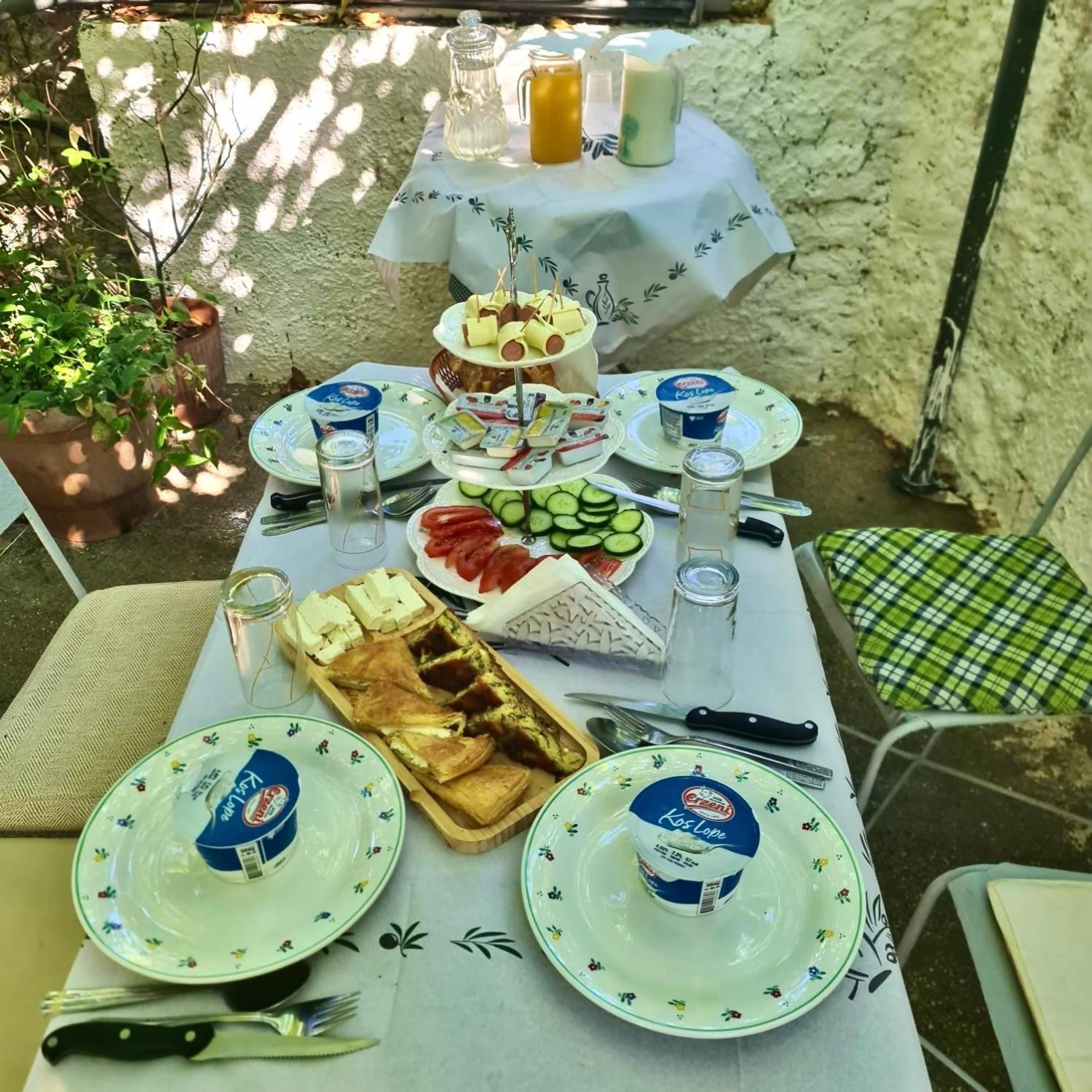 Grandpas House Otel Gjirokastër Dış mekan fotoğraf