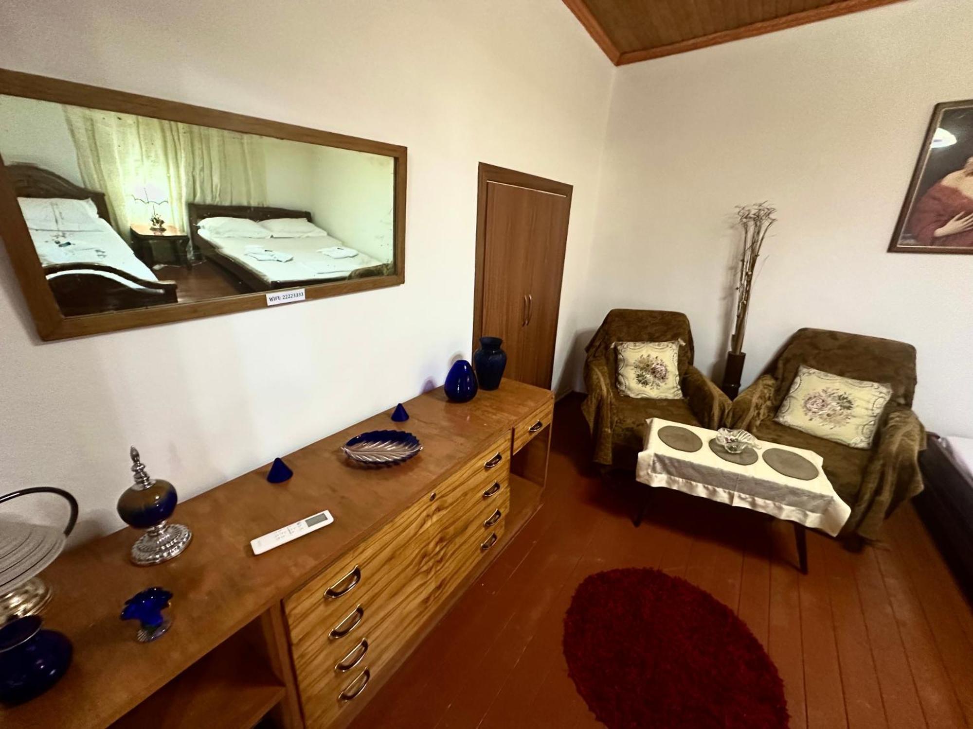 Grandpas House Otel Gjirokastër Dış mekan fotoğraf